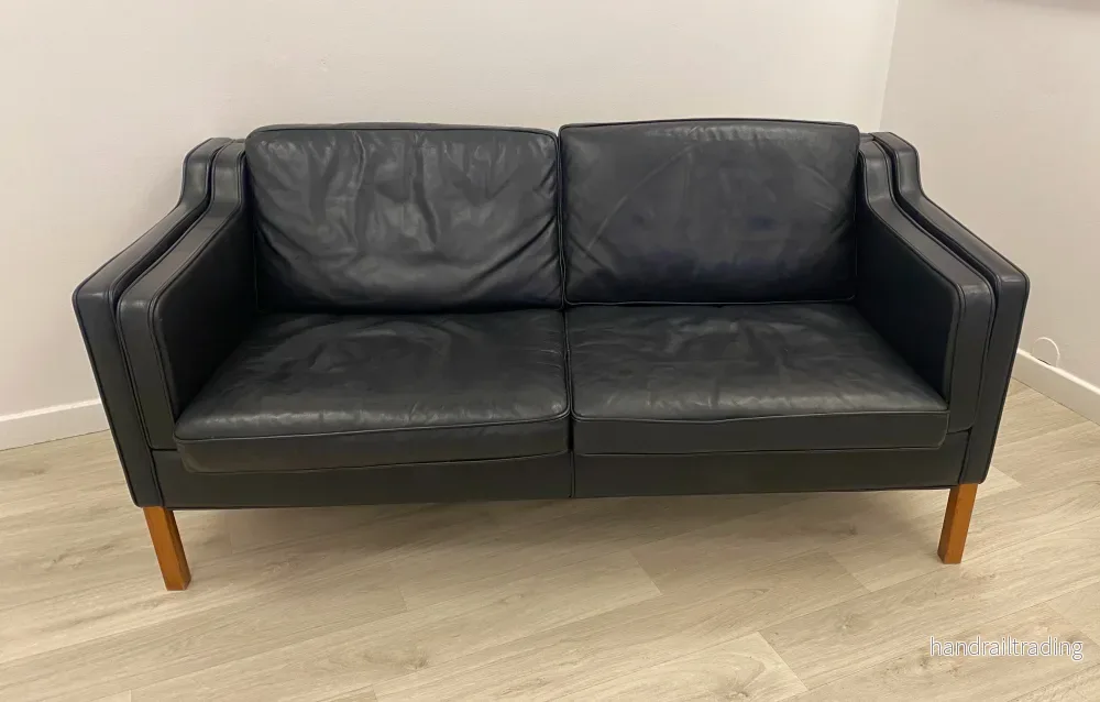 Danish leather sofa by  Mogens Hansen, modell MH195, size 2 1/2