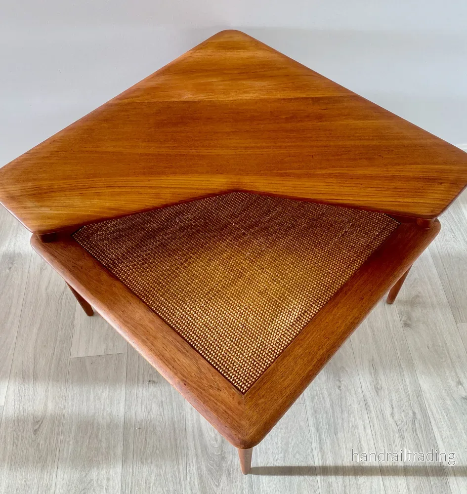 Teak side table Minerva by Peter Hvidt & Orla Mölgaard Nielsen for France & Daverkosen. - Bild 3