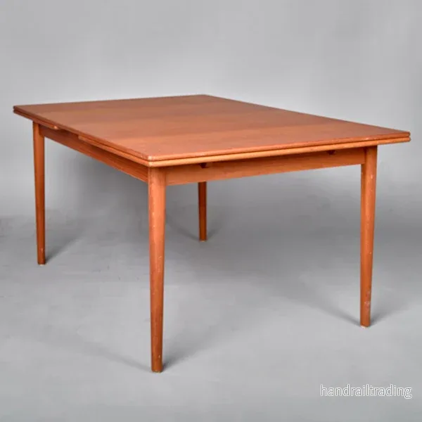 Nils Jonsson – Matbord ”Ultra”, teak, Troeds Nils Jonsson – Matbord ”Ultra”, teak, Troeds