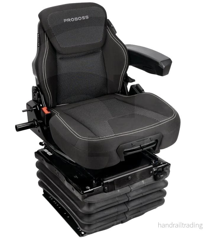 Luftfjädrad förarstol från Proboss AS6550, 550mm bred och ett spårmått på 381mm