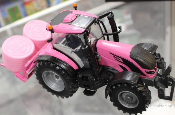 Valtra Rosa Traktor (Glasskåpet)