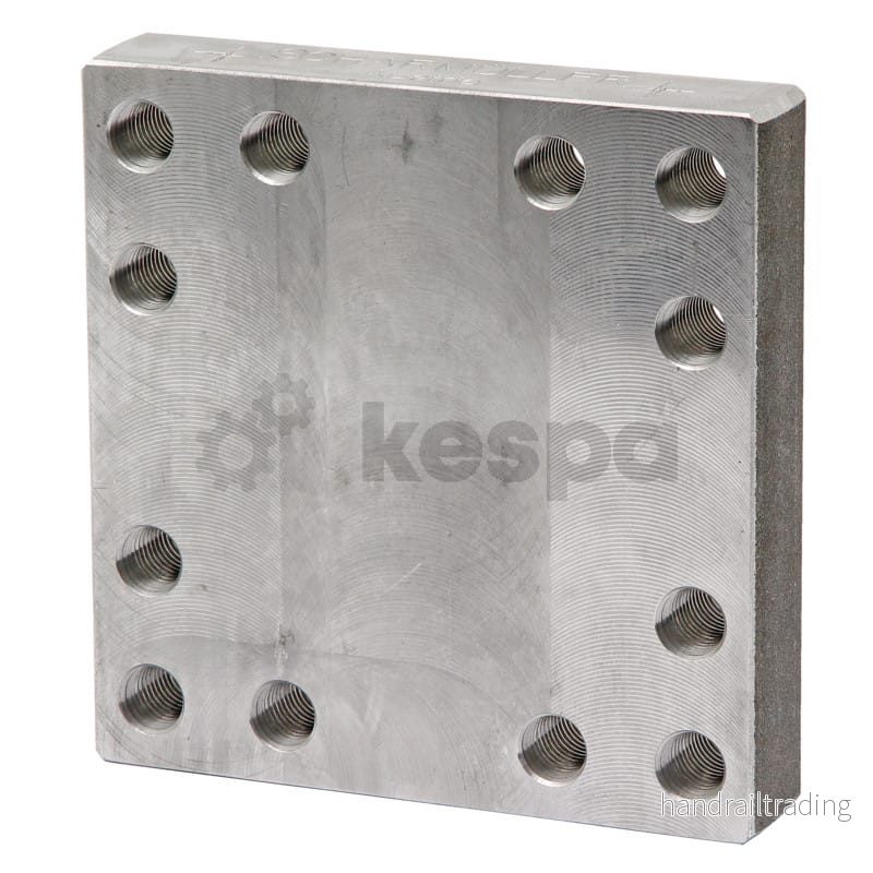 Svetsplatta för bultmönster 160×160 M20 från Scharmüller