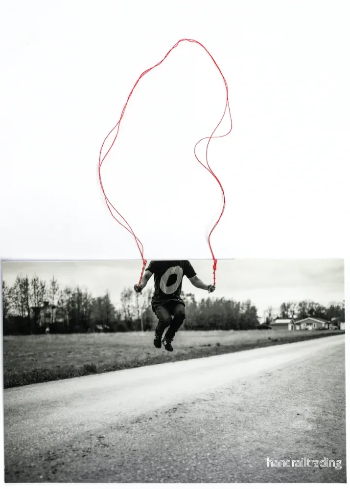Jessica Lindgren Wu – Headless skipper, art photo Jessica Lindgren Wu – Headless skipper, art photo