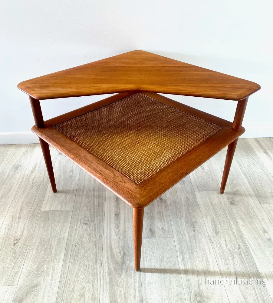 Teak side table Minerva by Peter Hvidt & Orla Mölgaard Nielsen for France & Daverkosen. - Bild 2