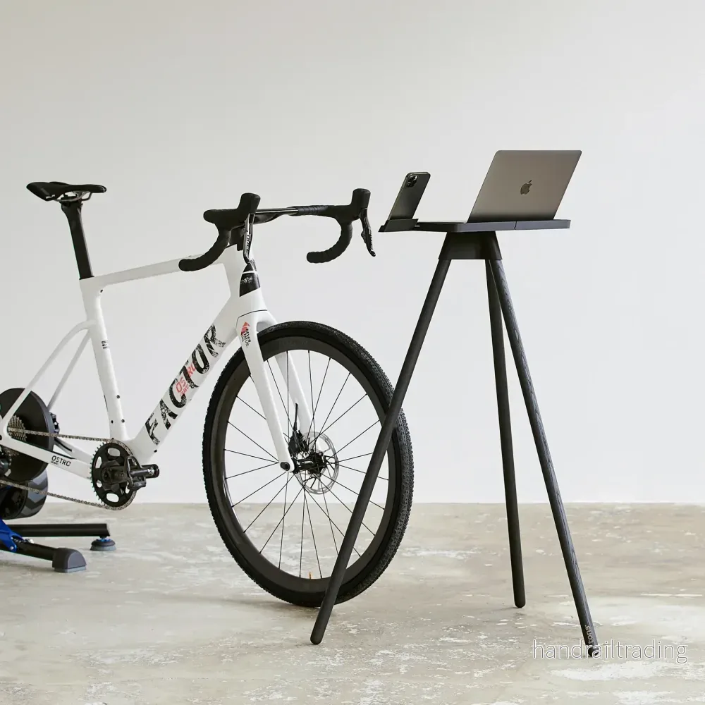 Tons Studio Laptop Race Bord Natural Oak