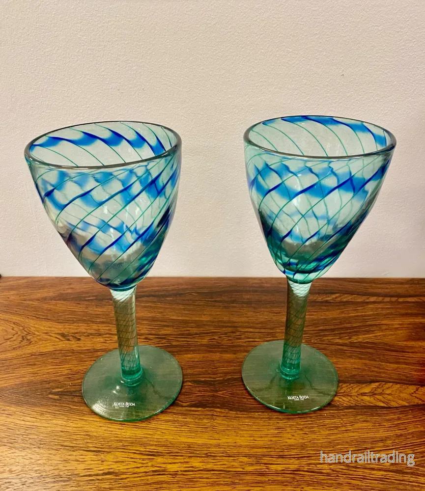 2 large cup glasses by Ulrica Hydman Vallien for Kosta Boda