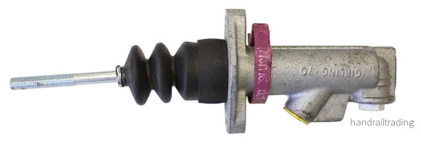 Huvudbromscylinder MF 575-698 (UM-h24) (butik-h11)