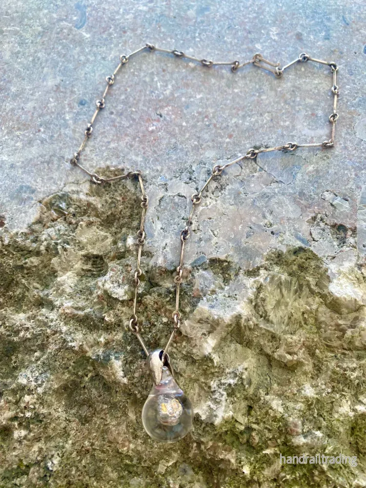 Björn Weckström (Lapponia) – Gold nugget, acrylic pendant with gold flake Björn Weckström (Lapponia) – Gold nugget, acrylic pendant with gold flake