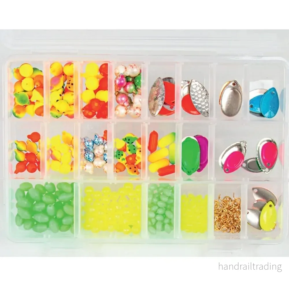 Box w assorted attractors 20x13x4cm Box w assorted attractors 20x13x4cm